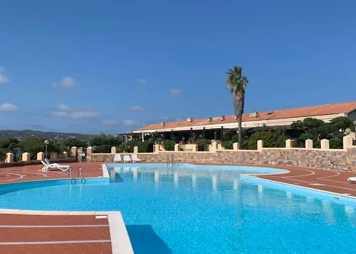 A Vacation On A Private Island * קרלופורטה